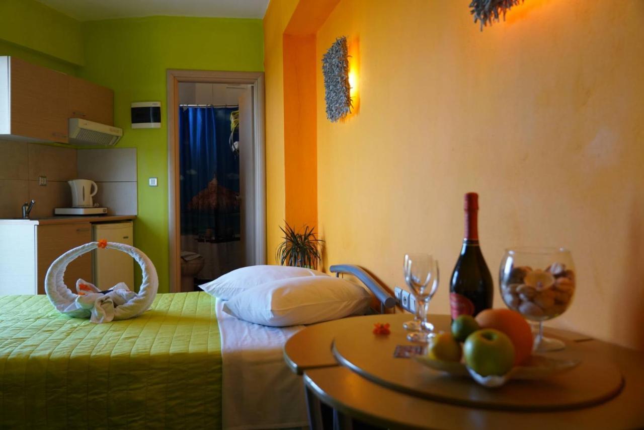 Lilalo Ηotel Paralía المظهر الخارجي الصورة