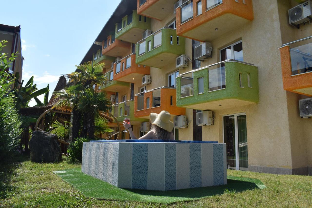 Lilalo Ηotel Paralía المظهر الخارجي الصورة