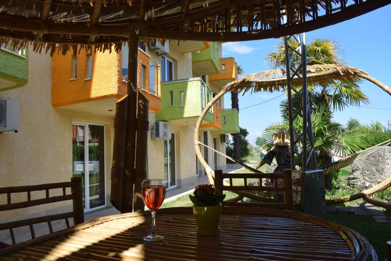 Lilalo Ηotel Paralía المظهر الخارجي الصورة